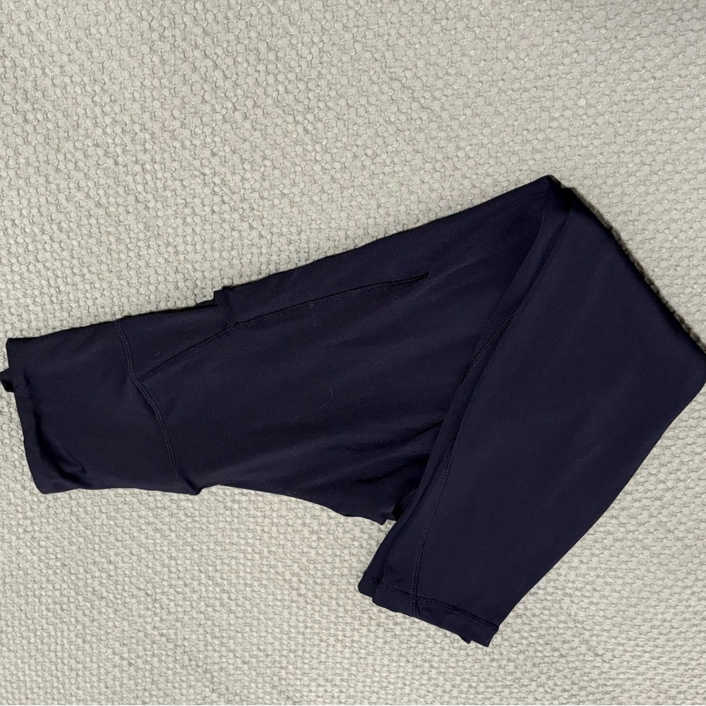 Ultra-Form High-Rise Pocket Legging - Picture 3 of 3